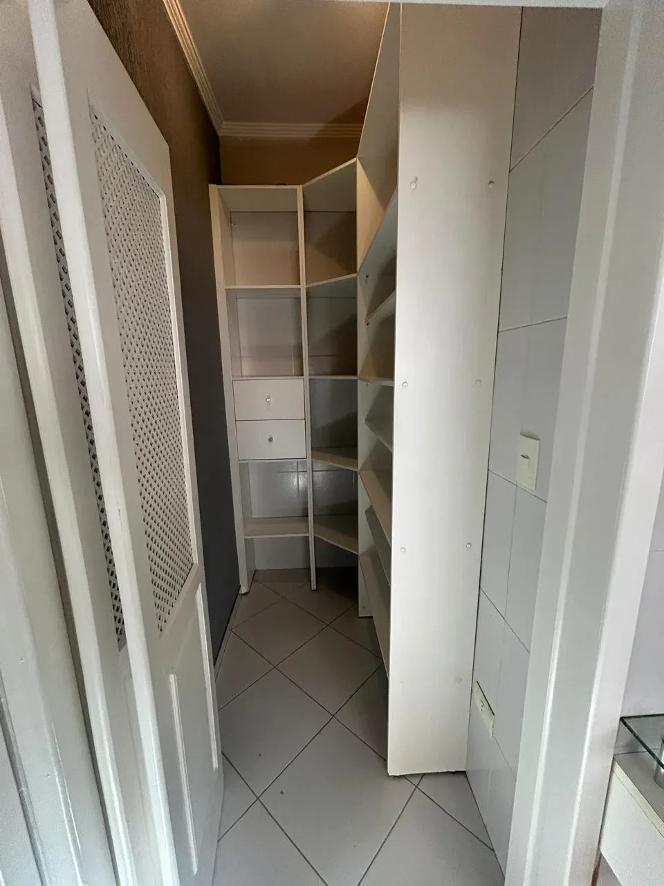 Foto do imóvel: Casa de Condomínio com 3 Quartos para Alugar, 200 metro em Cidade Jardim - Jacareí