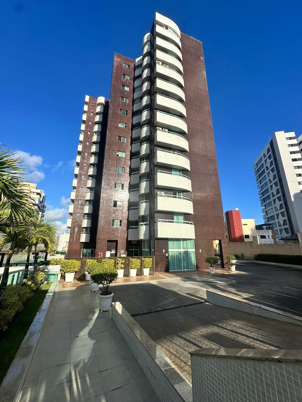 Apartamento com 4 Quartos para Alugar, 211 m² em Patamares - Salvador