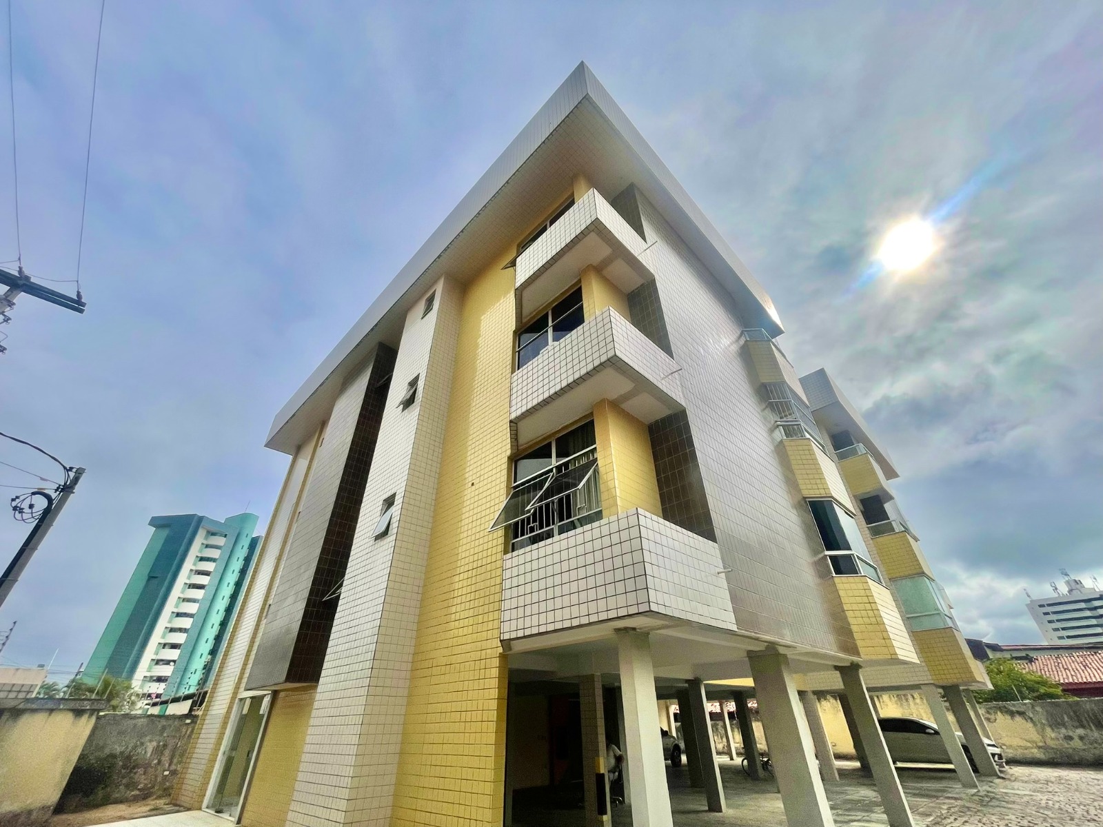 Apartamento com 3 Quartos à Venda, 131 m²em Alecrim - Natal