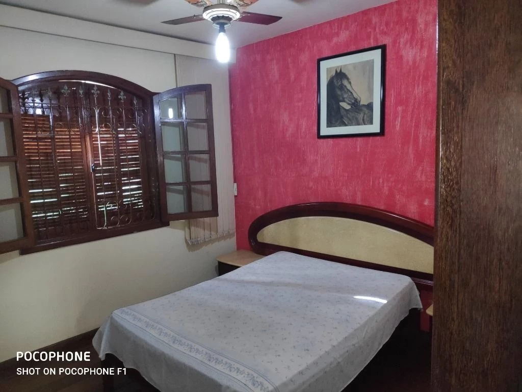 Imagem Casa com 5 Quartos à Venda, 290 m² em Parque Xangri-Lá - Contagem