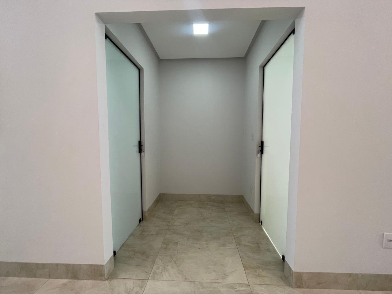 Imagem Casa com 3 Quartos à Venda, 148 m²em Jardim América - Goiânia