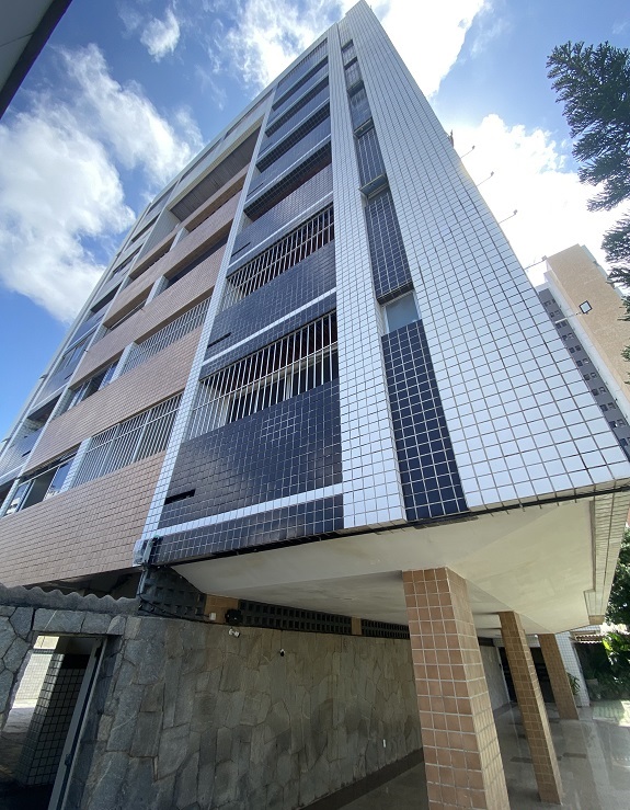 Apartamento com 3 Quartos à Venda, 138 m² em Varjota - Fortaleza