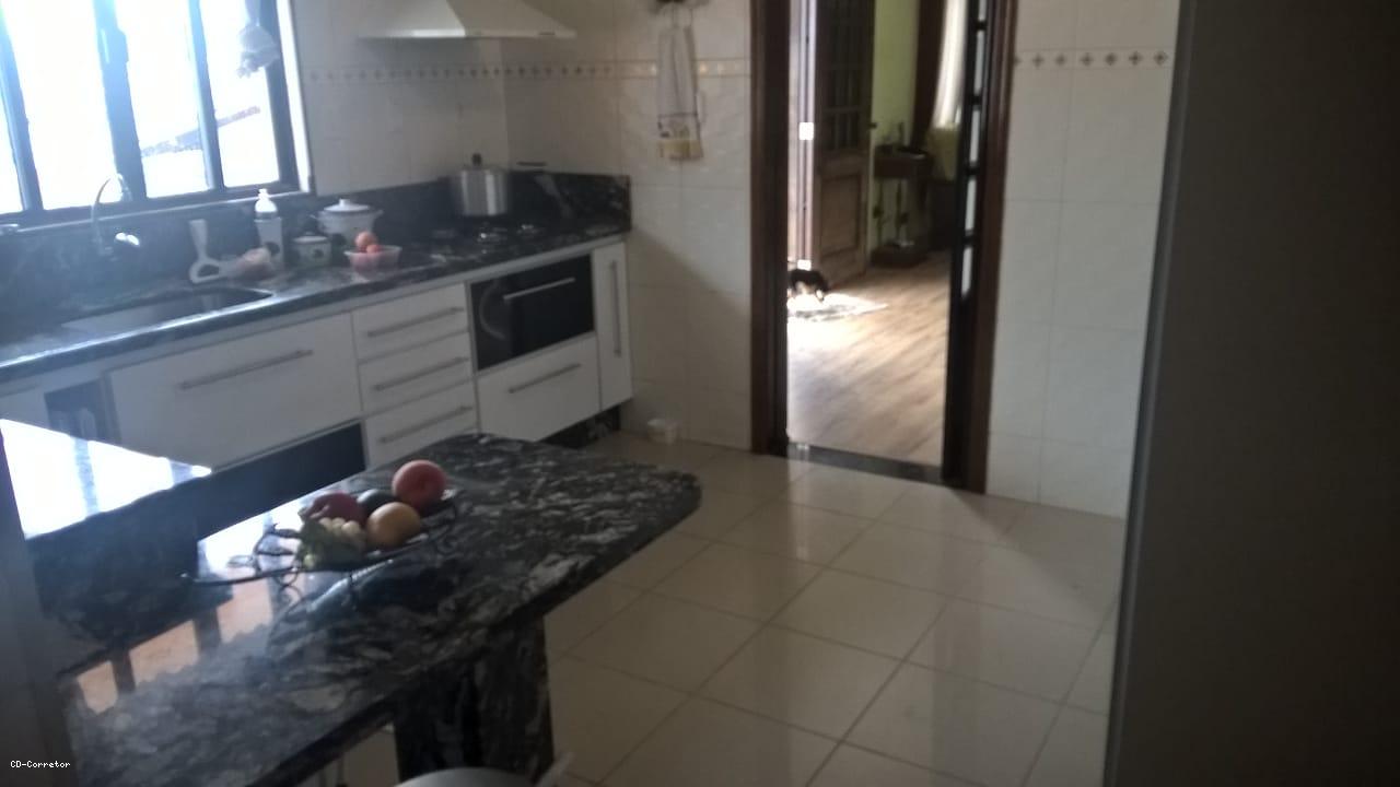 Imagem Sobrado com 3 Quartos à Venda, 182 m² em Bocaina - Ribeirão Pires
