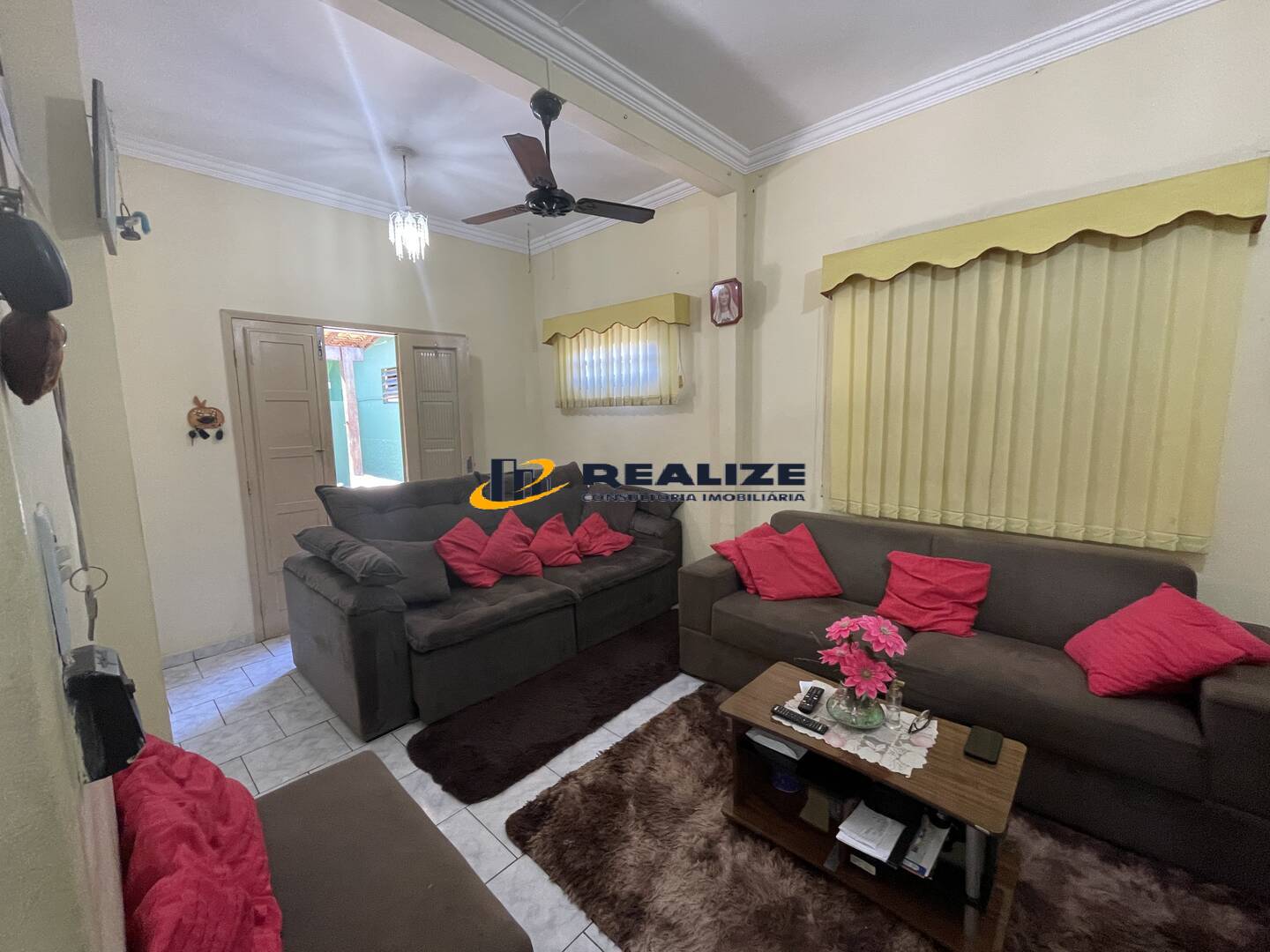Imagem Casa com 4 Quartos à Venda, 250 m²em Parque Jóquei Club - Campos dos Goytacazes