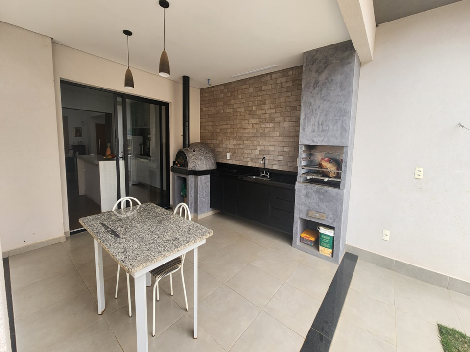 Imagem Casa de Condomínio com 4 Quartos à Venda, 252 m²em Jardim Novo Mundo - Jundiaí