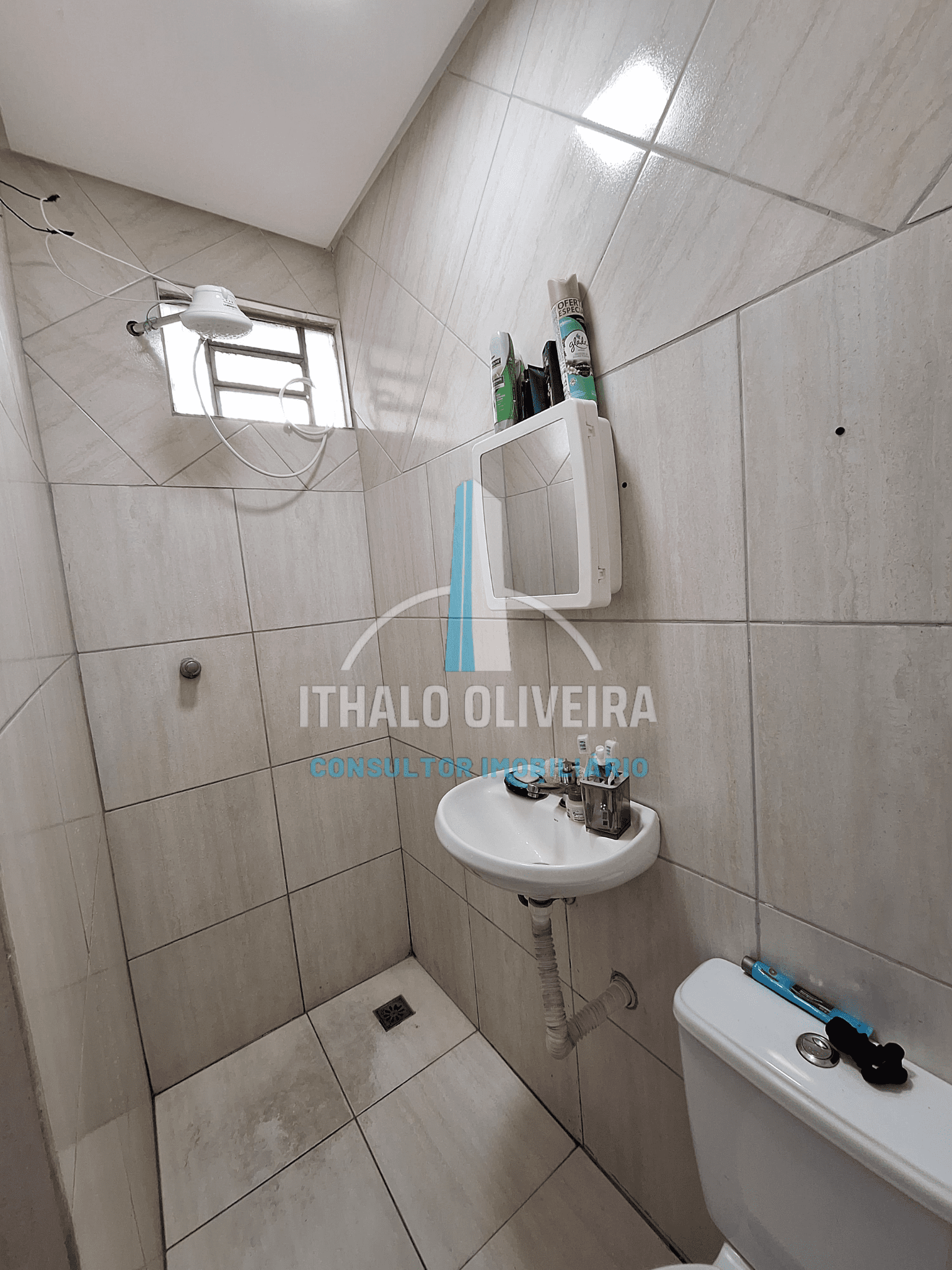 Imagem Casa com 3 Quartos à Venda, 360 m²em Santo Hilário - Goiânia