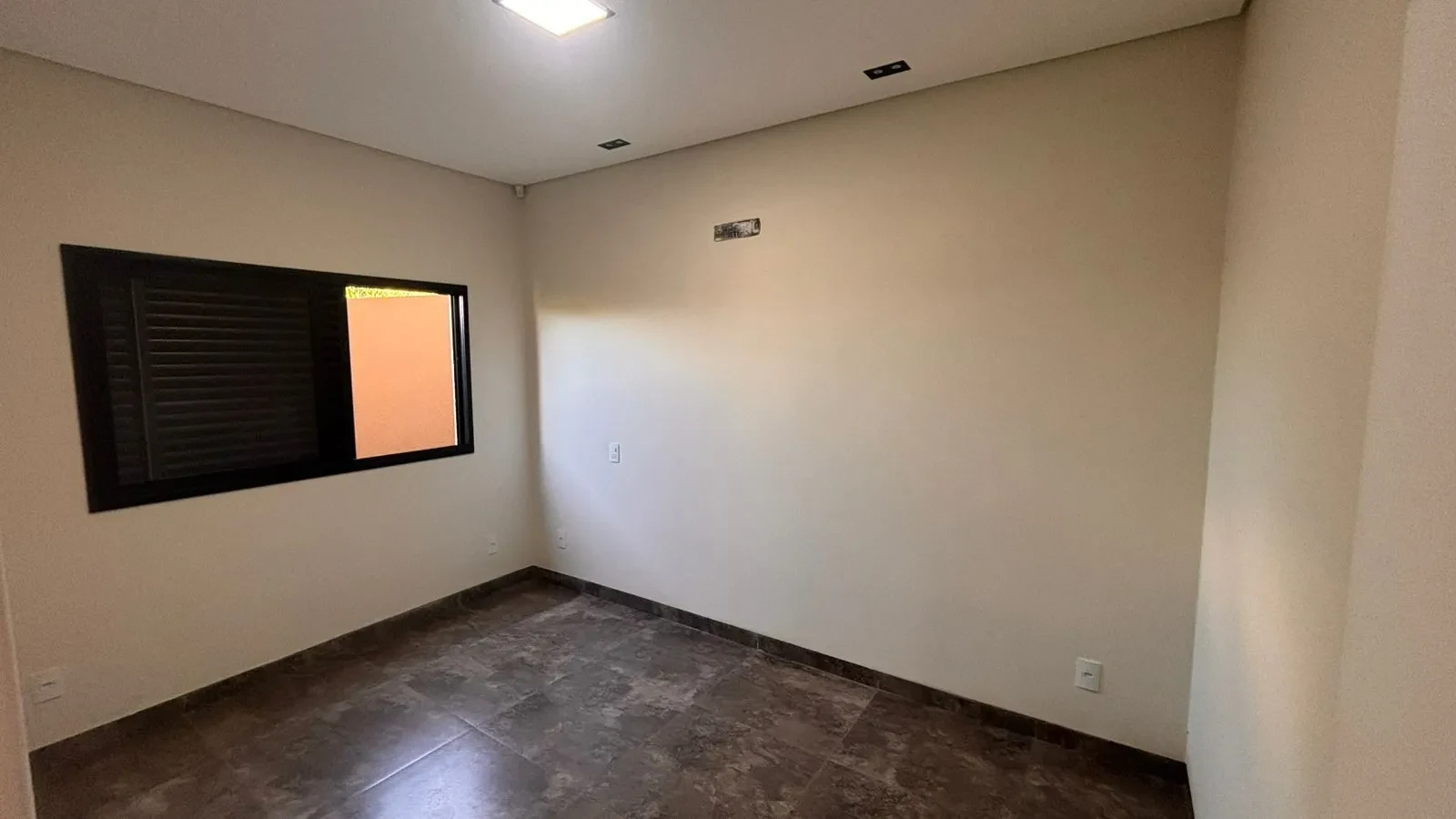 Imagem Casa com 4 Quartos à Venda, 180 m² em Riviera de Santa Cristina II - Itaí