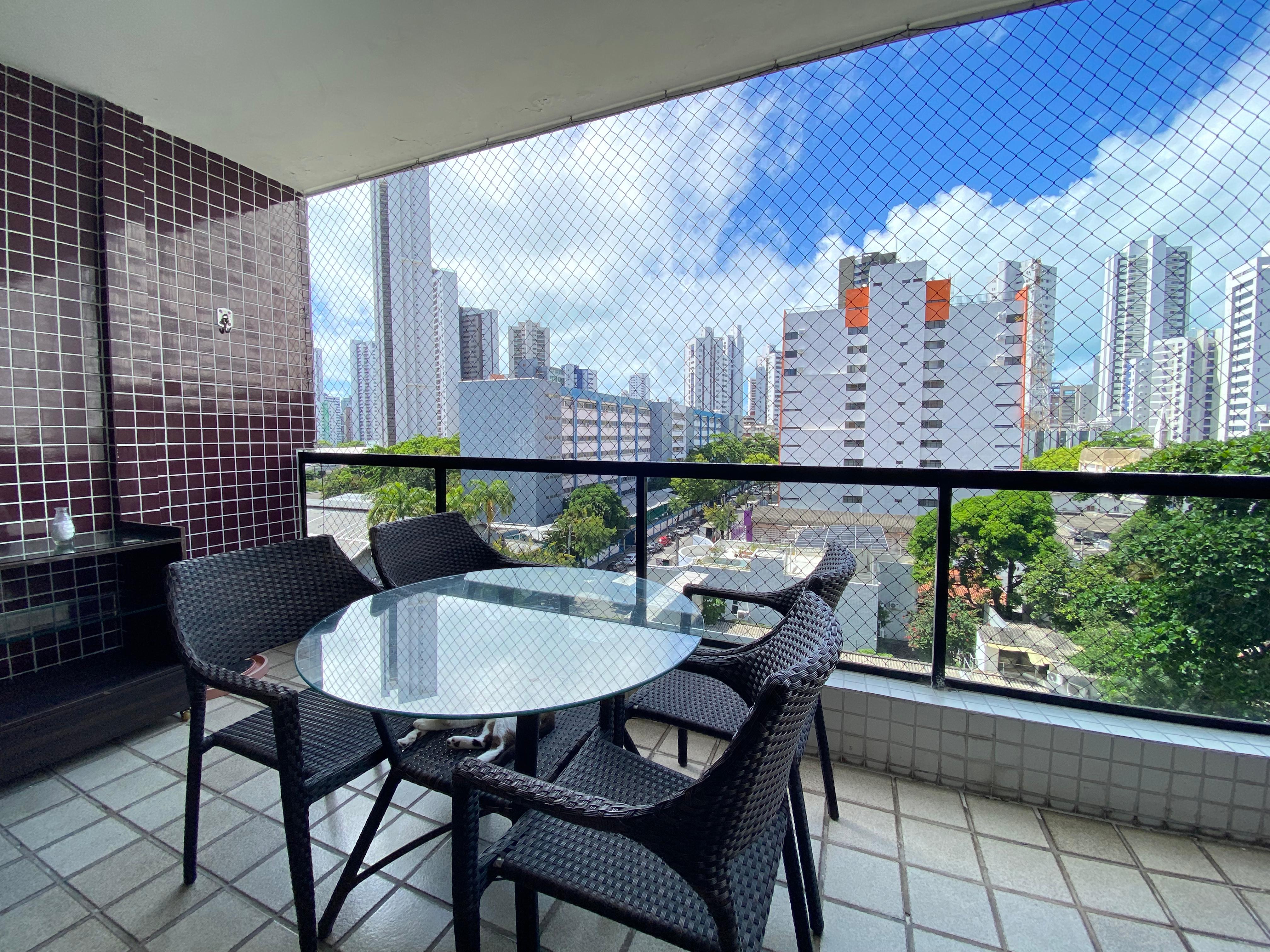 Imagem Apartamento com 3 Quartos à Venda, 140 m²em Boa Viagem - Recife
