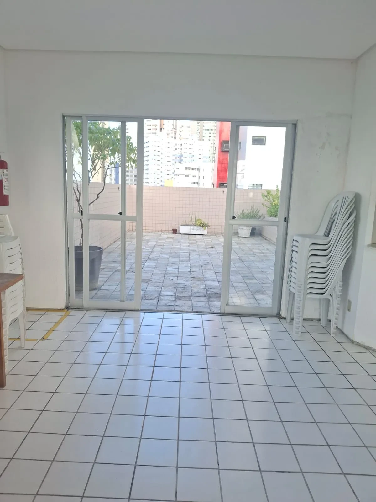 Imagem Apartamento com 2 Quartos para Alugar, 53 m² em Boa Viagem - Recife