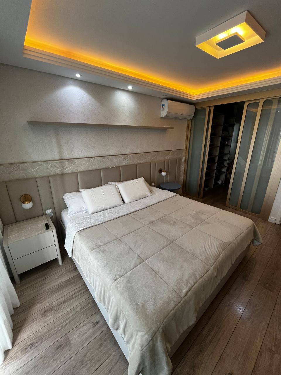 Imagem Casa com 3 Quartos à Venda, 265 m²em Abranches - Curitiba