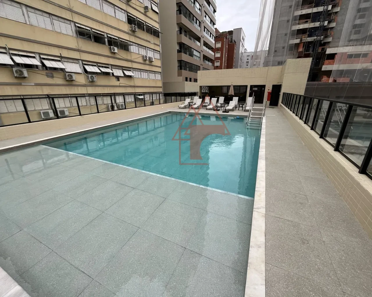 Apartamento com 2 Quartos à Venda, 75 m² em José Menino - Santos
