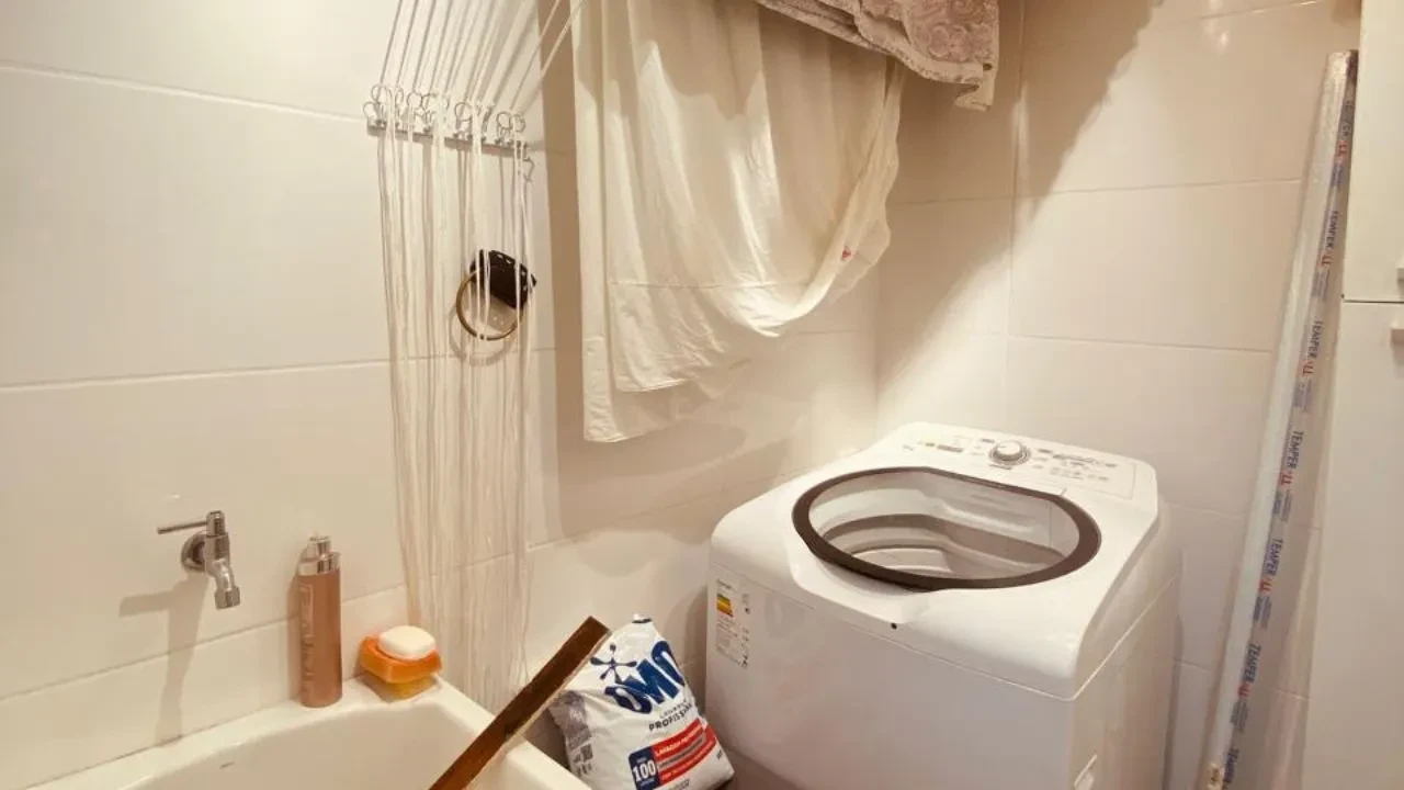 Imagem Sobrado com 4 Quartos à Venda, 214 m² em Encruzilhada - Santos