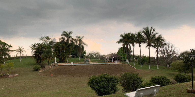 Imagem Chácara com 12 Quartos à Venda, 96.000 m² em Centro - Santa Isabel