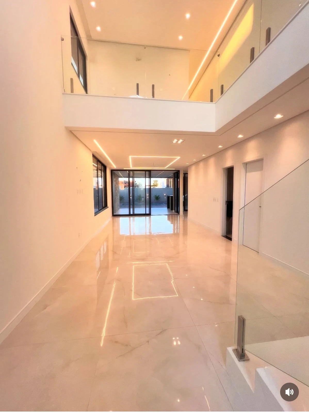 Foto do imóvel: Casa de Condomínio com 4 Quartos à Venda, 260 m² em Cidade Alpha - Eusébio