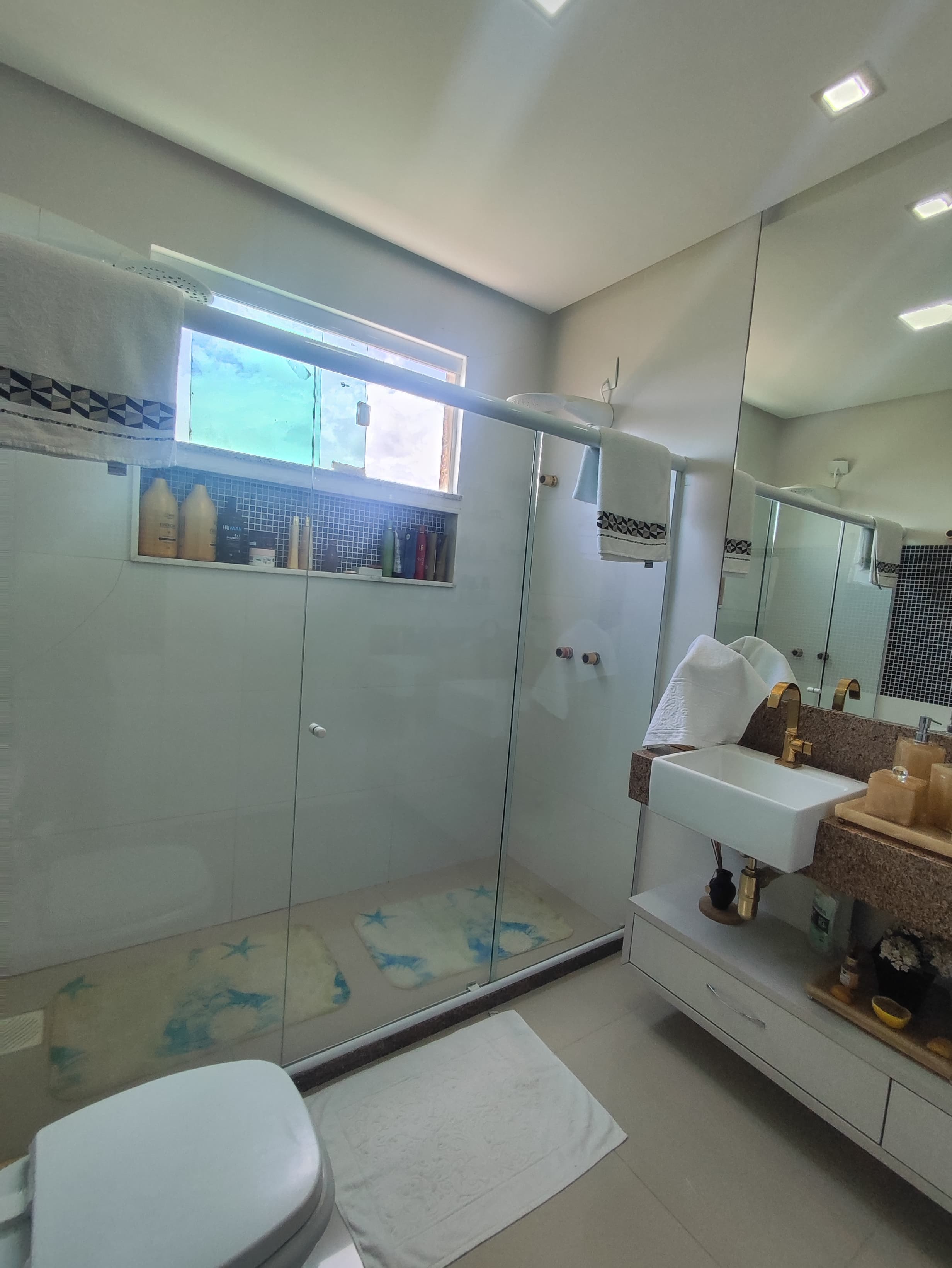 Imagem Casa de Condomínio com 4 Quartos à Venda, 233 m² em Alphaville (Abrantes) - Camaçari
