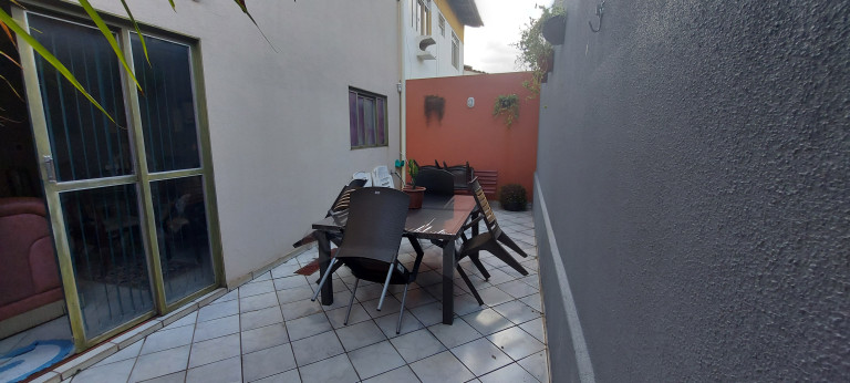 Imagem Sobrado com 4 Quartos à Venda, 17.920 m² em Jardim América - Goiânia