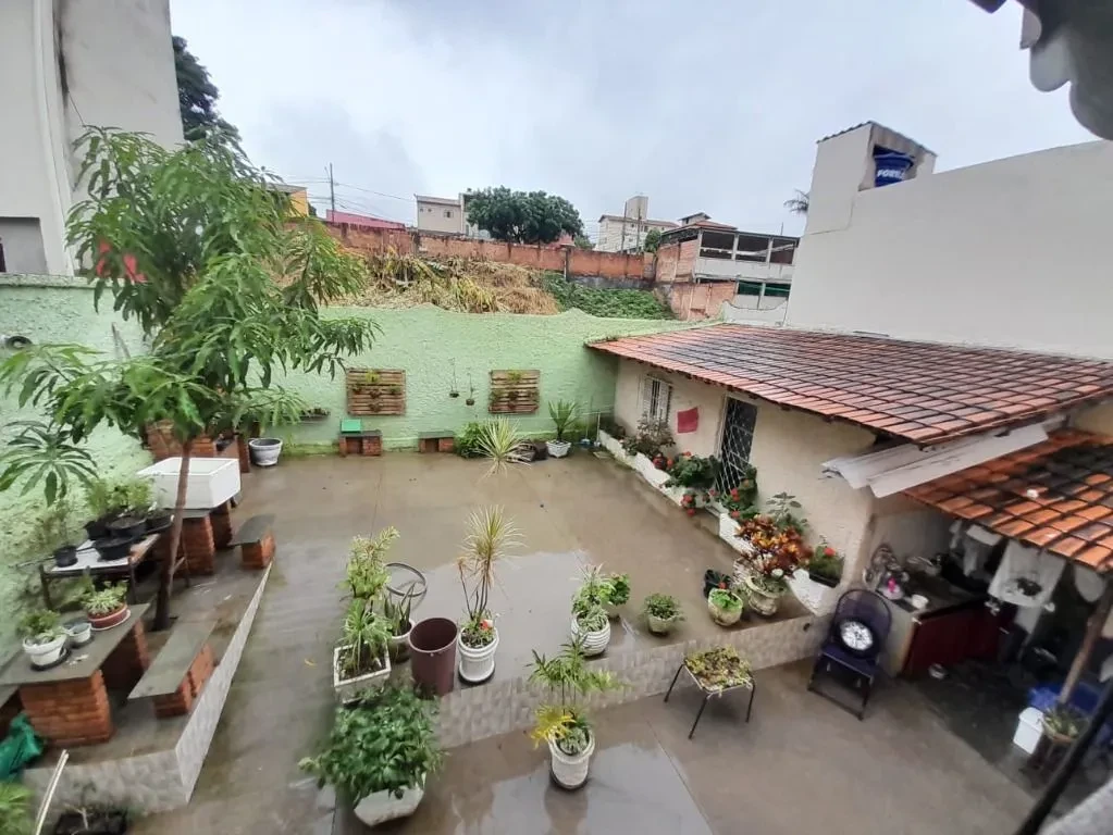 Imagem Casa com 5 Quartos à Venda, 303 m² em Planalto - Belo Horizonte