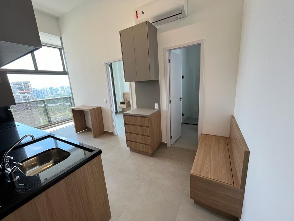Imagem Apartamento com 1 Quarto para Alugar, 40 m²em Moema - São Paulo