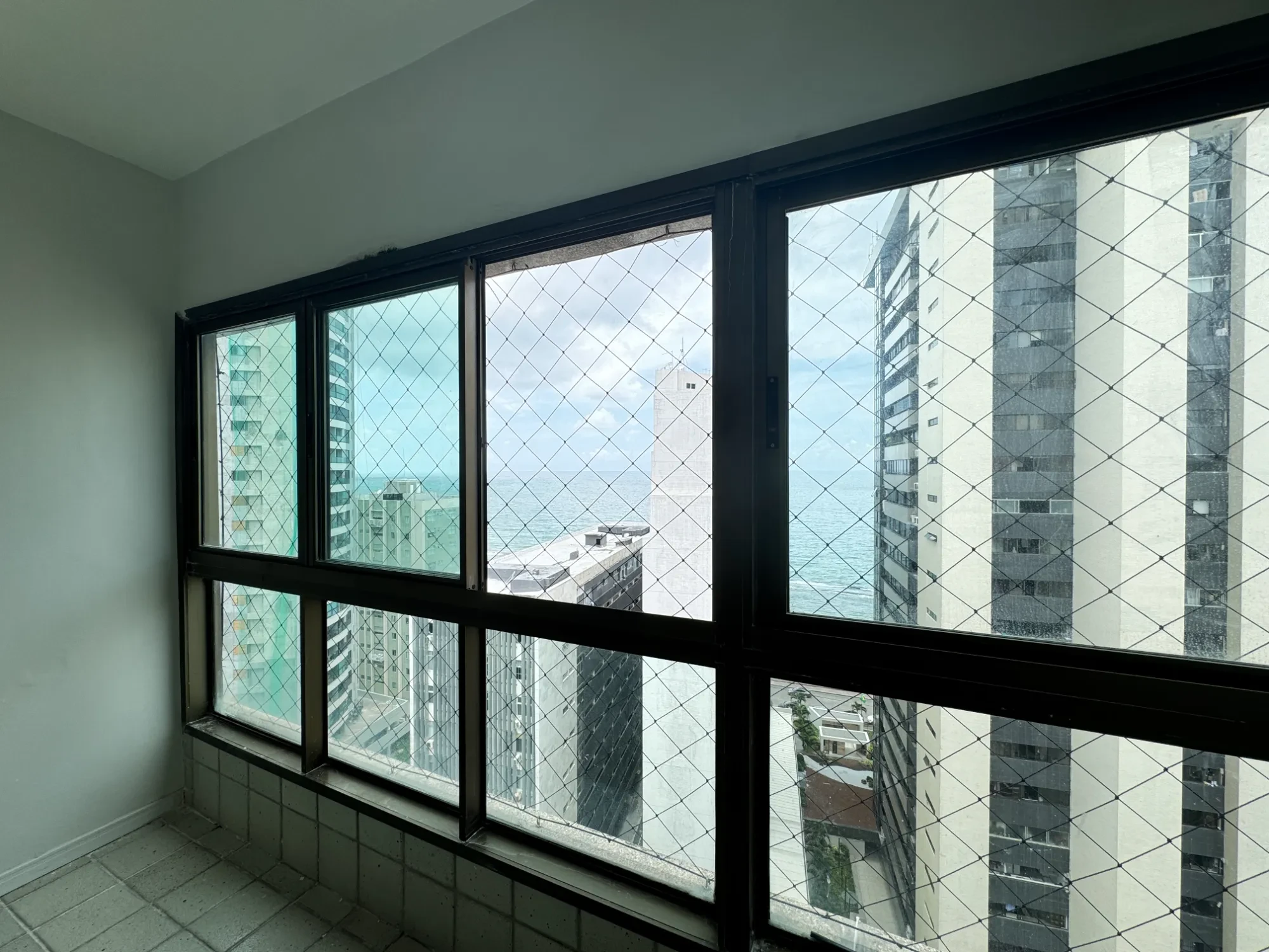 Imagem Apartamento com 2 Quartos à Venda ou Locação, 86 metros em Boa Viagem - Recife
