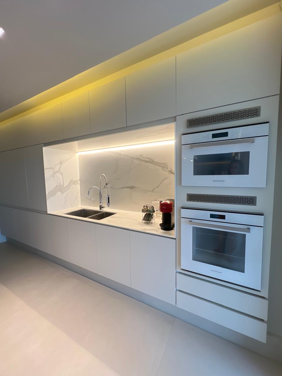 Imagem Apartamento com 3 Quartos à Venda, 256 m² em Cambuí - Campinas