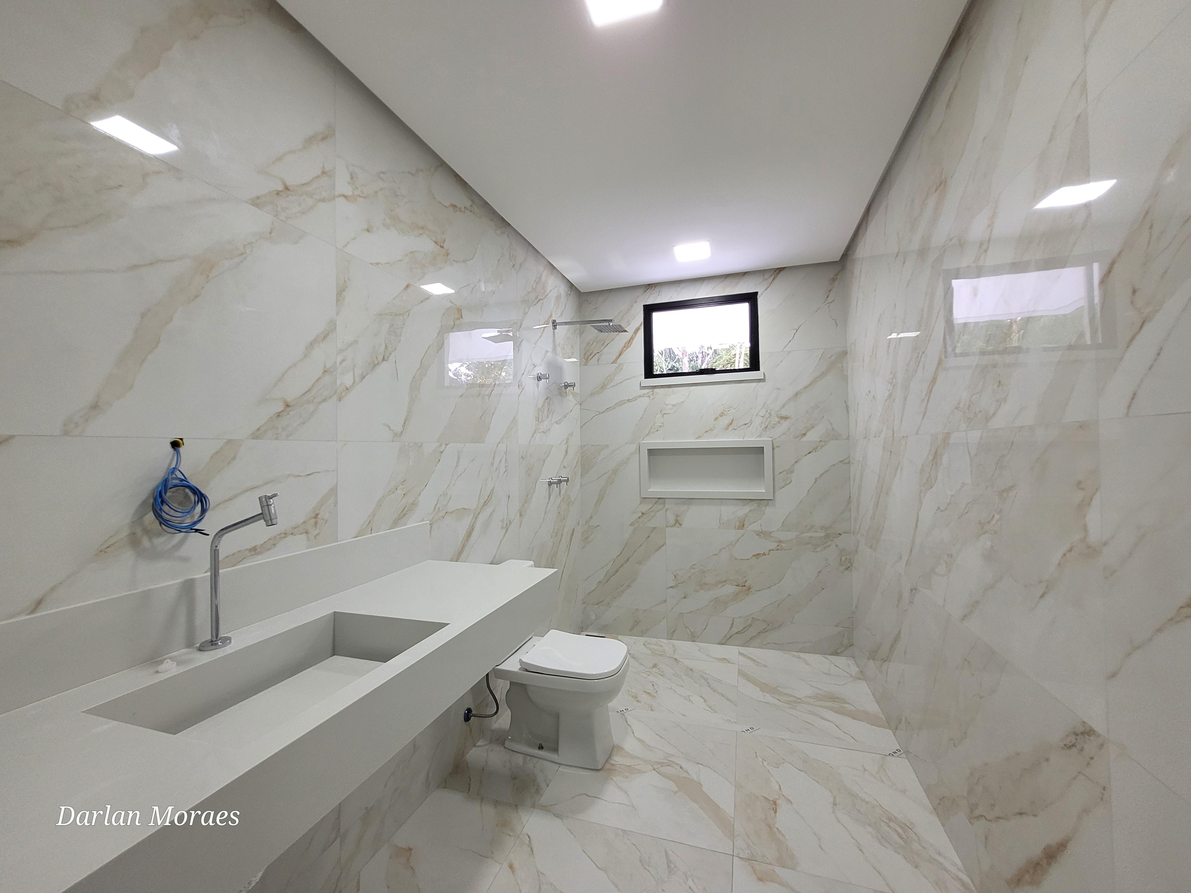 Imagem Casa de Condomínio com 5 Quartos à Venda, 430 m²em Ponta Negra - Manaus