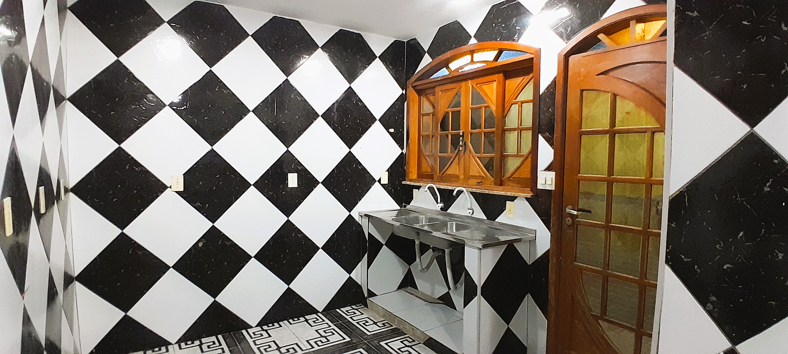 Foto do imóvel: Casa com 4 Quartos à Venda, 169 m² em Bangu - Rio de Janeiro