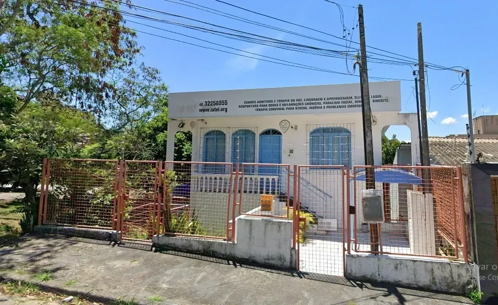 Imagem Casa com 6 Quartos à Venda, 140 metros em Coqueiros - Florianópolis