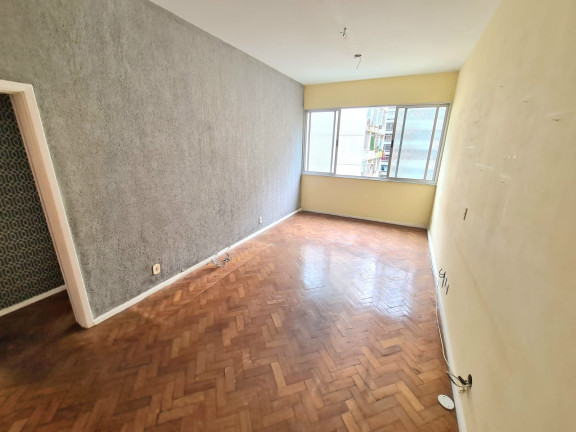 Imagem Apartamento com 2 Quartos à Venda, 70 m² em Copacabana - Rio de Janeiro