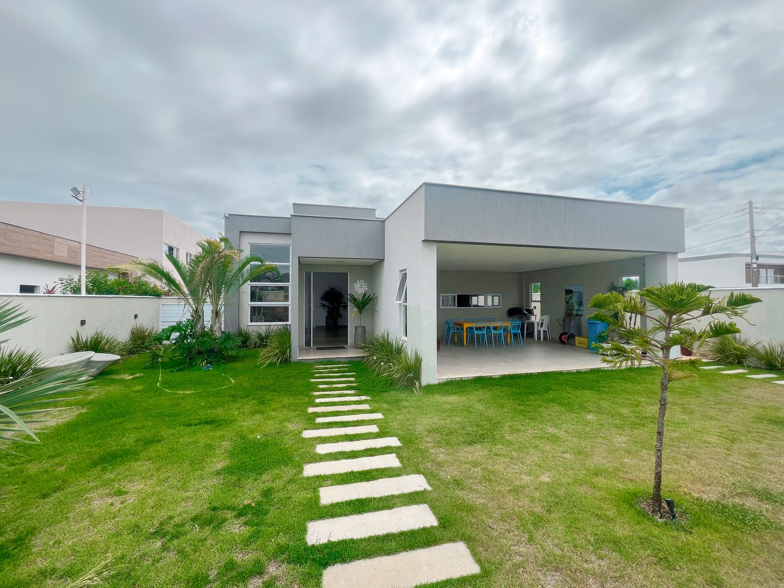 Foto do imóvel: Casa de Condomínio com 4 Quartos à Venda, 398 m² em Vale do Landirana (Abrantes) - Camaçari