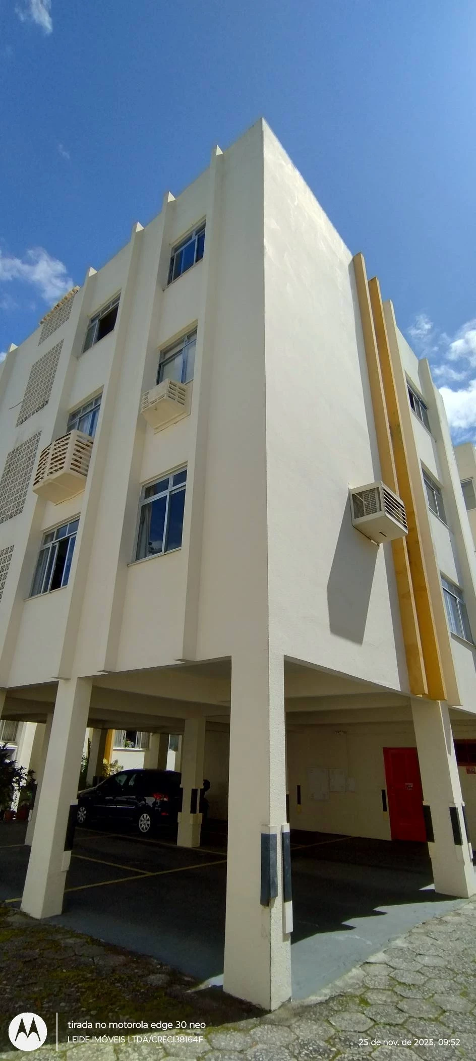 Imagem Apartamento com 2 Quartos à Venda, 5.700 m² em Coqueiros - Florianópolis