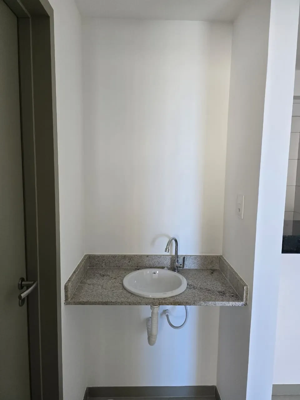 Foto do imóvel: Studio com 1 Quarto à Venda ou Locação, 42 m² em Piatã - Salvador