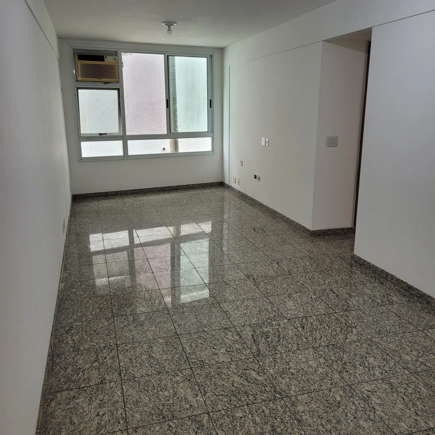 Imagem Apartamento com 2 Quartos à Venda, 80 metros em São Francisco - Niterói