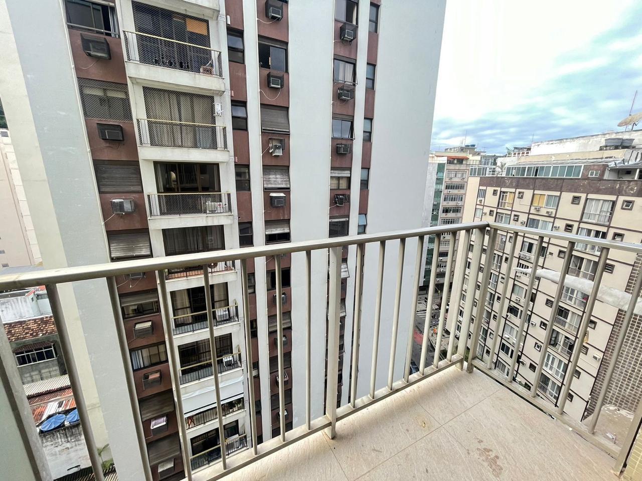 Imagem Apartamento com 3 Quartos à Venda, 100 m²em Copacabana - Rio de Janeiro