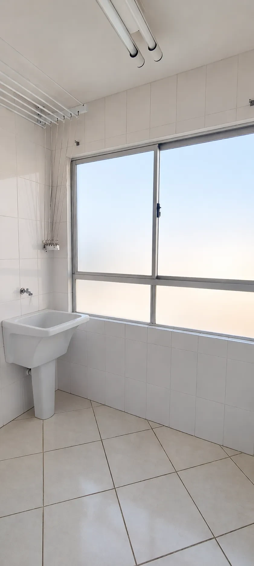 Imagem Apartamento com 2 Quartos à Venda, 77 m² em Balneário - Florianópolis