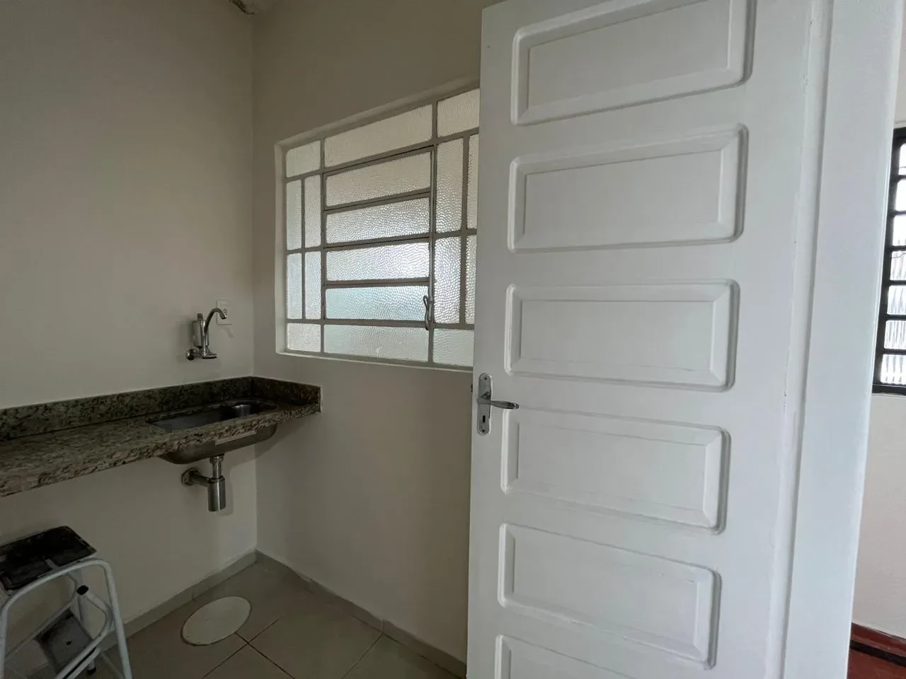 Foto do imóvel: Imóvel Comercial para Alugar, 100 m² em Vila Mathias - Santos