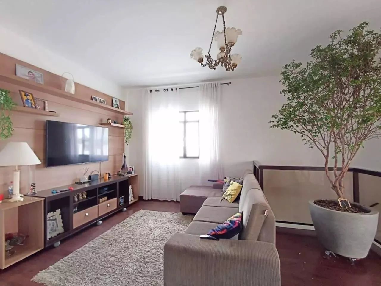 Imagem Casa com 5 Quartos à Venda, 300 m² em São Pedro - Juiz de Fora