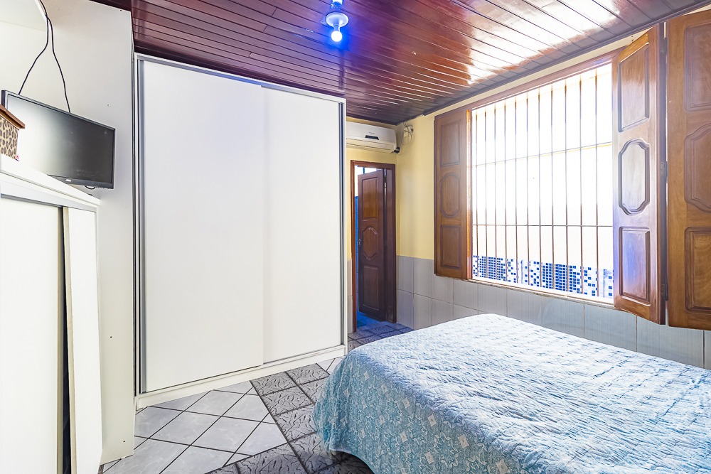 Imagem Casa com 3 Quartos à Venda, 171 m²em Souza - Belém