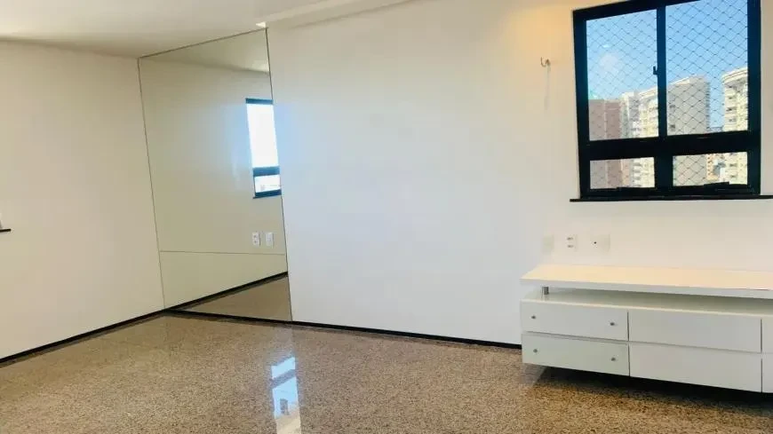 Foto do imóvel: Apartamento com 3 Quartos à Venda, 225 m² em Meireles - Fortaleza