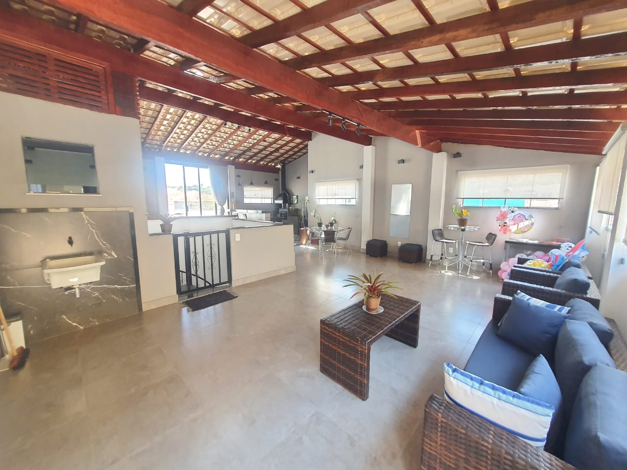 Imagem Casa com 4 Quartos à Venda, 300 m² em São Pedro - Juiz de Fora