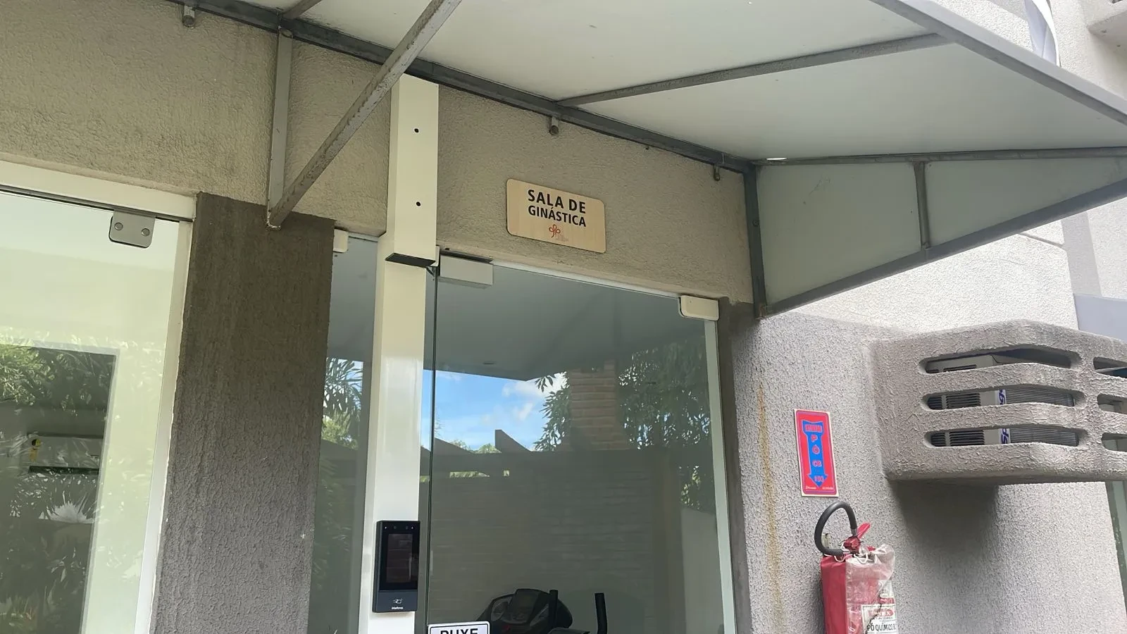 Imagem Apartamento com 2 Quartos à Venda, 45 metros em Caxangá - Recife