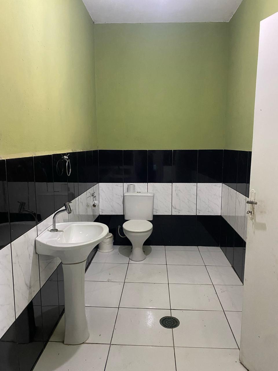 Imagem Sobrado com 3 Quartos à Venda, 264 m²em Jardim Tamoio - São Paulo
