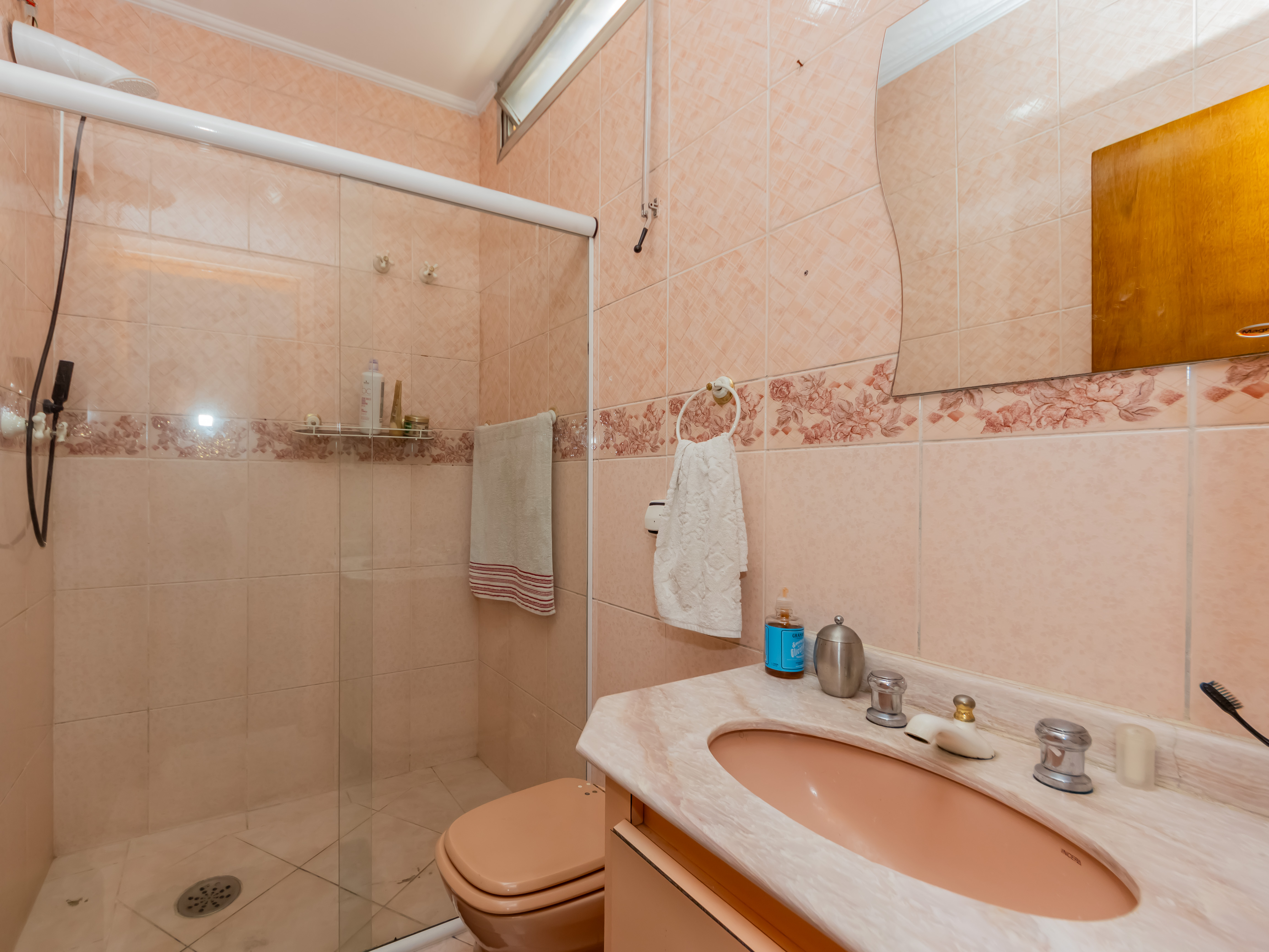 Foto do imóvel: Sobrado com 3 Quartos à Venda, 300 m² em Vila Lúcia Elvira - São Paulo