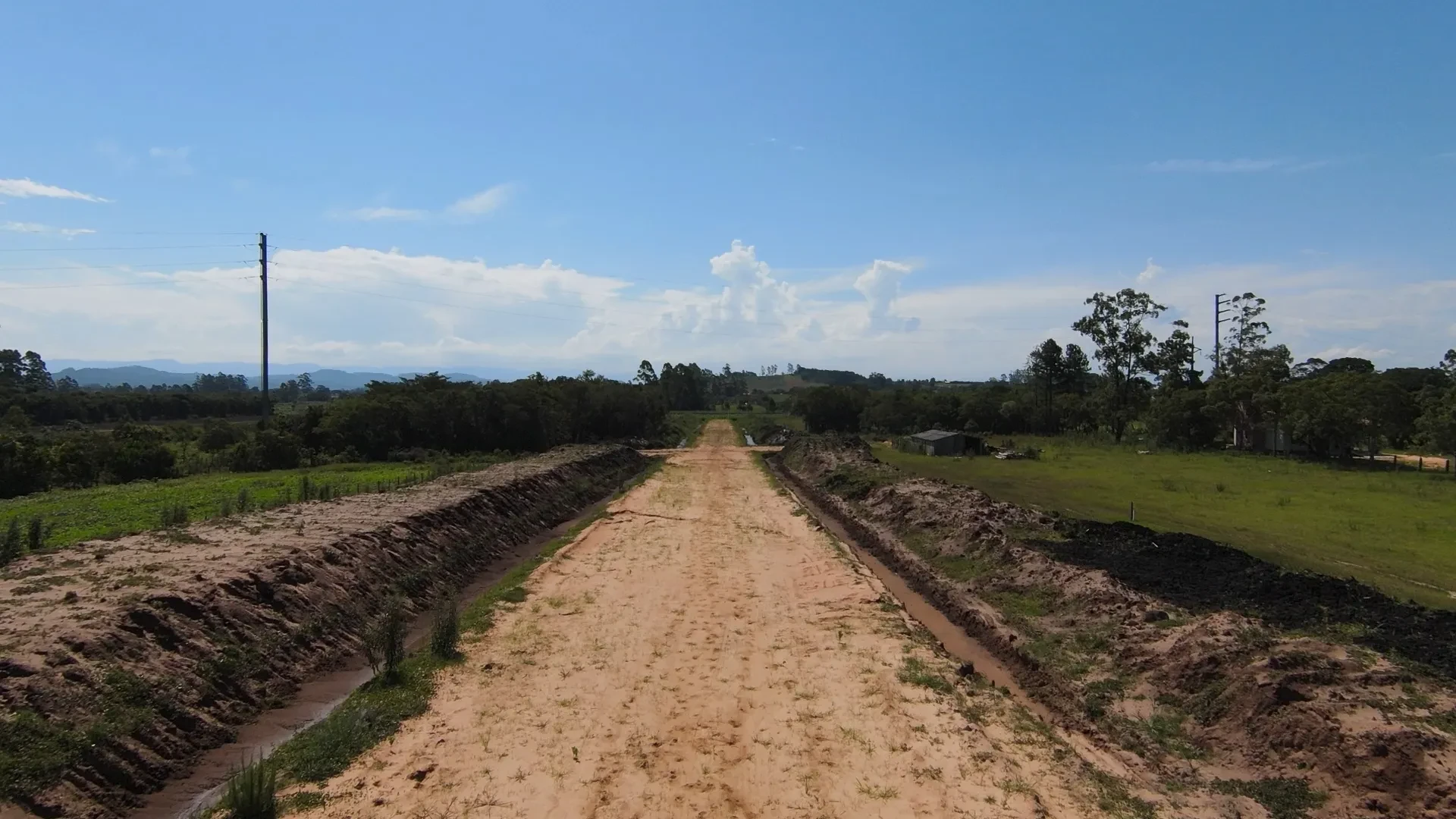 Foto do imóvel: Terreno à Venda, 350 m² em Sombrio - Sombrio