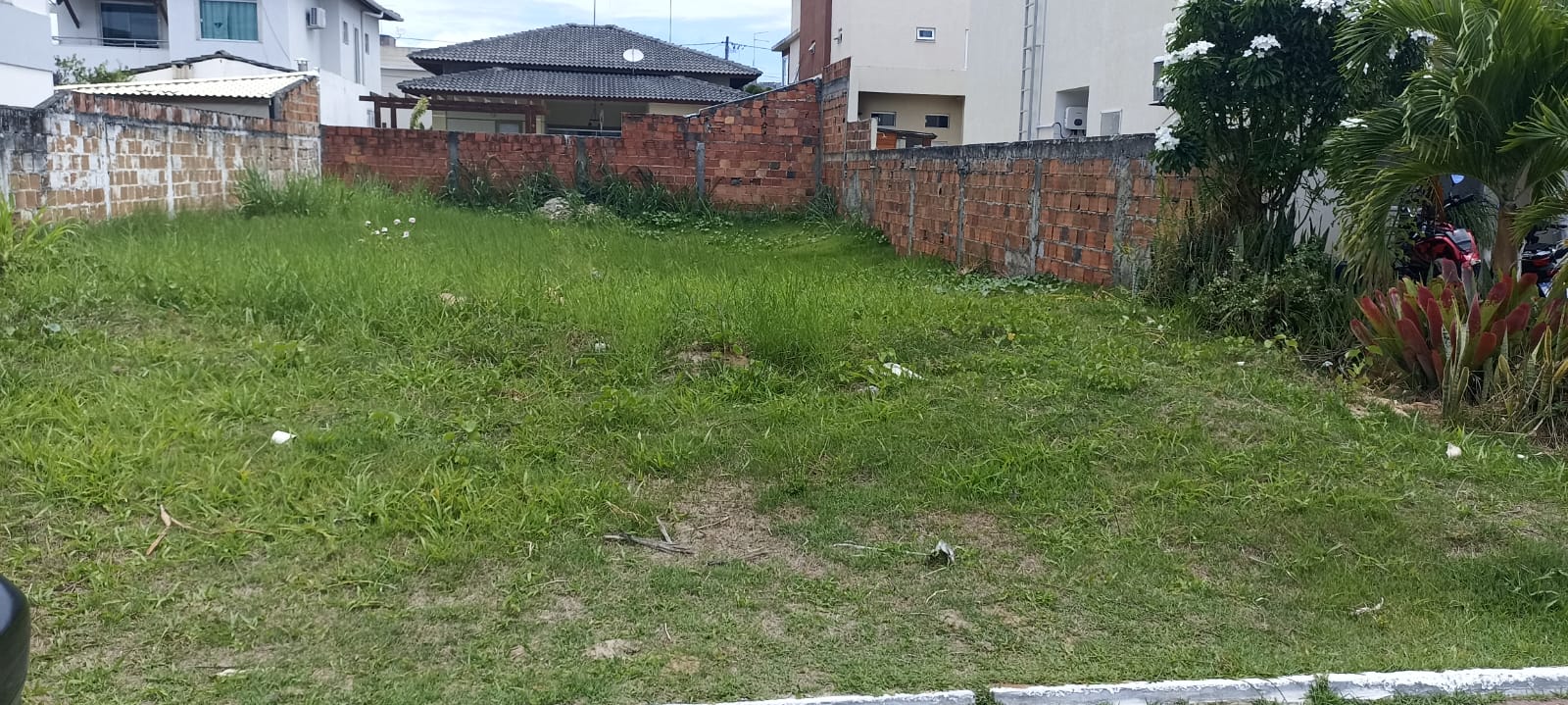 Imagem Terreno em Condomínio à Venda, 300 m²em Jauá (Abrantes) - Camaçari