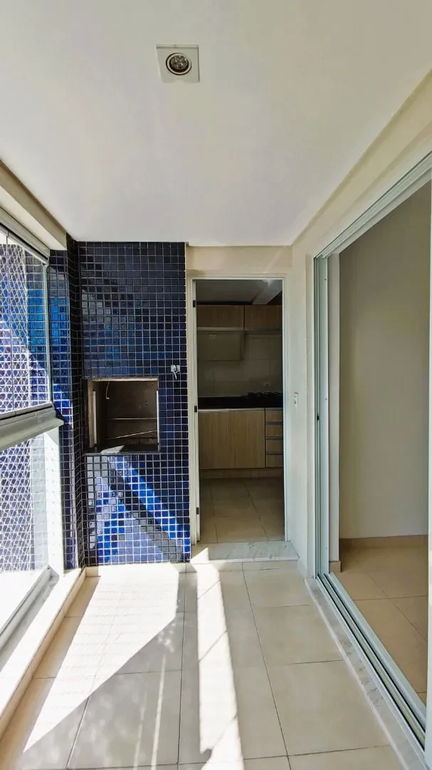 Imagem Apartamento com 2 Quartos à Venda, 77 m² em Água Verde - Curitiba