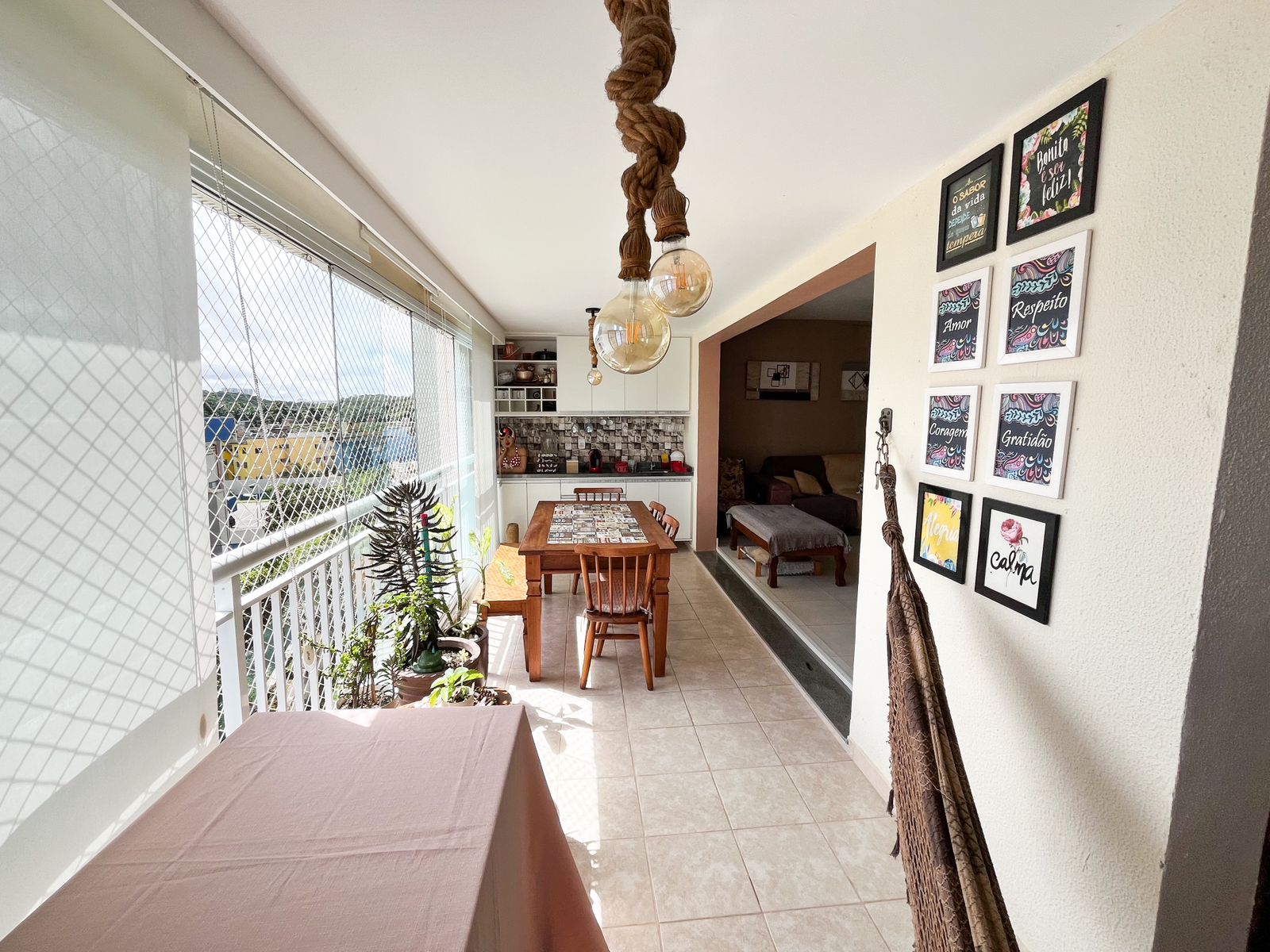 Foto do imóvel: Apartamento com 3 Quartos à Venda, 110 m² em  - 