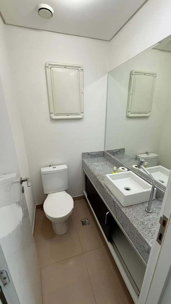 Imagem Apartamento com 3 Quartos para Alugar, 192 m² em Adrianópolis - Manaus