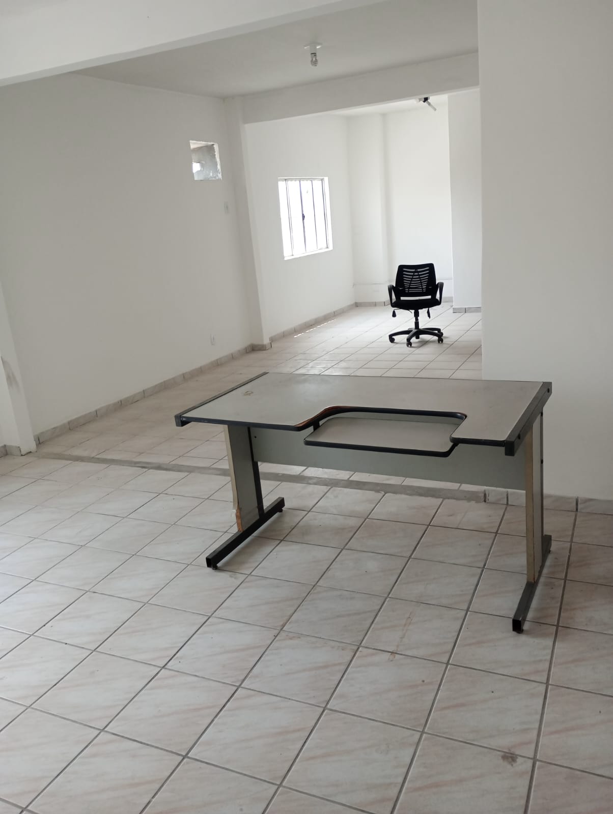 Imagem Sala Comercial para Alugar, 70 m²em Parque Residencial Laranjeiras - Serra