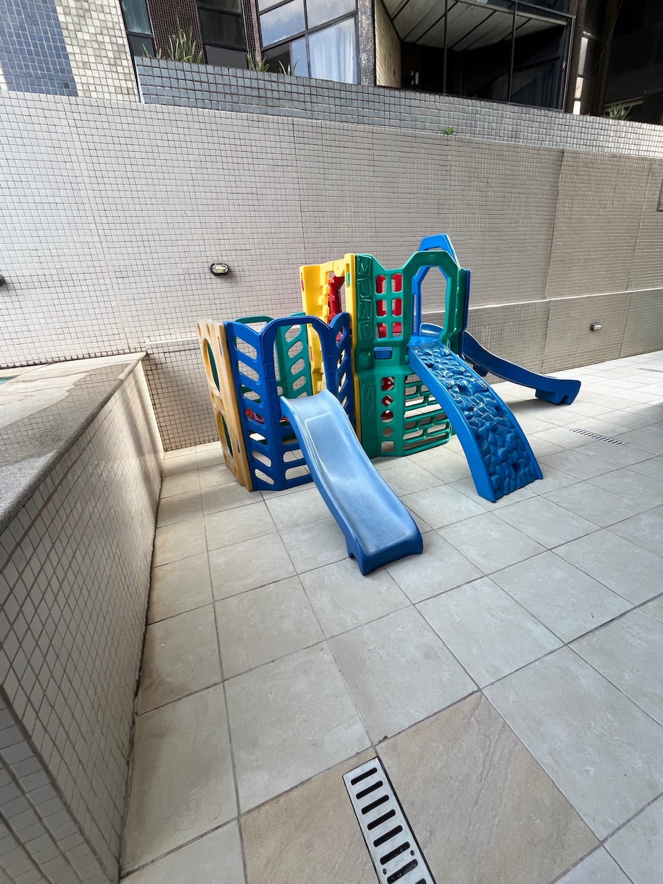 Foto do imóvel: Apartamento com 4 Quartos à Venda, 195 m² em Pajuçara - Maceió