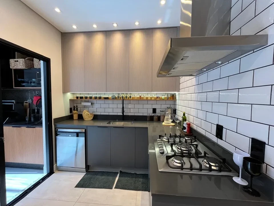 Imagem Casa com 3 Quartos à Venda, 195 m² em Jardim Celeste - Jundiaí